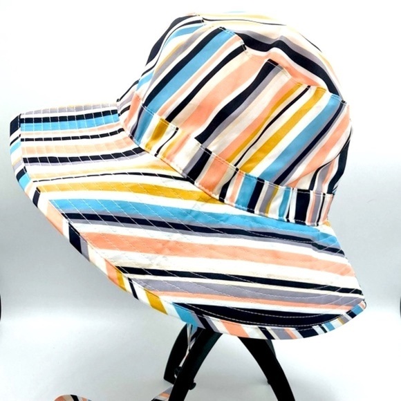 GOGO by Shedrain Water Resistant Bucket Hat,‎ Excellent Preowned Condition! - Picture 3 of 8